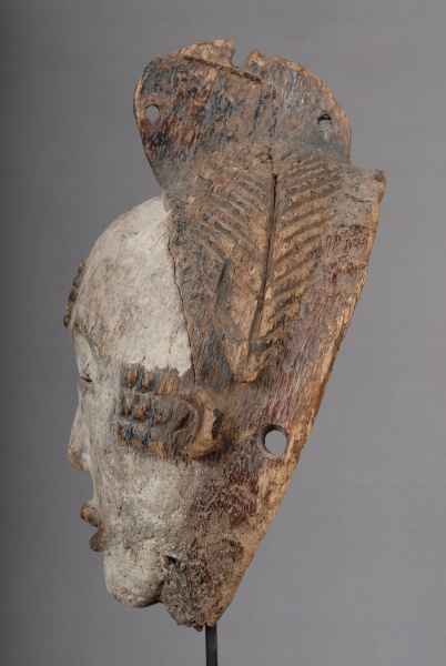 Mask Punu - left