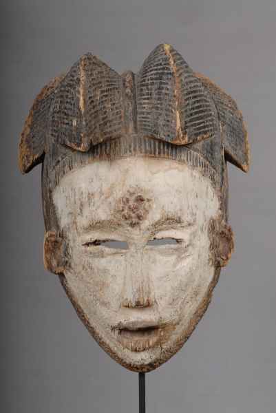 Mask Punu Lumbo - face